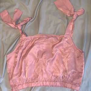 Shiny pink cropped tank